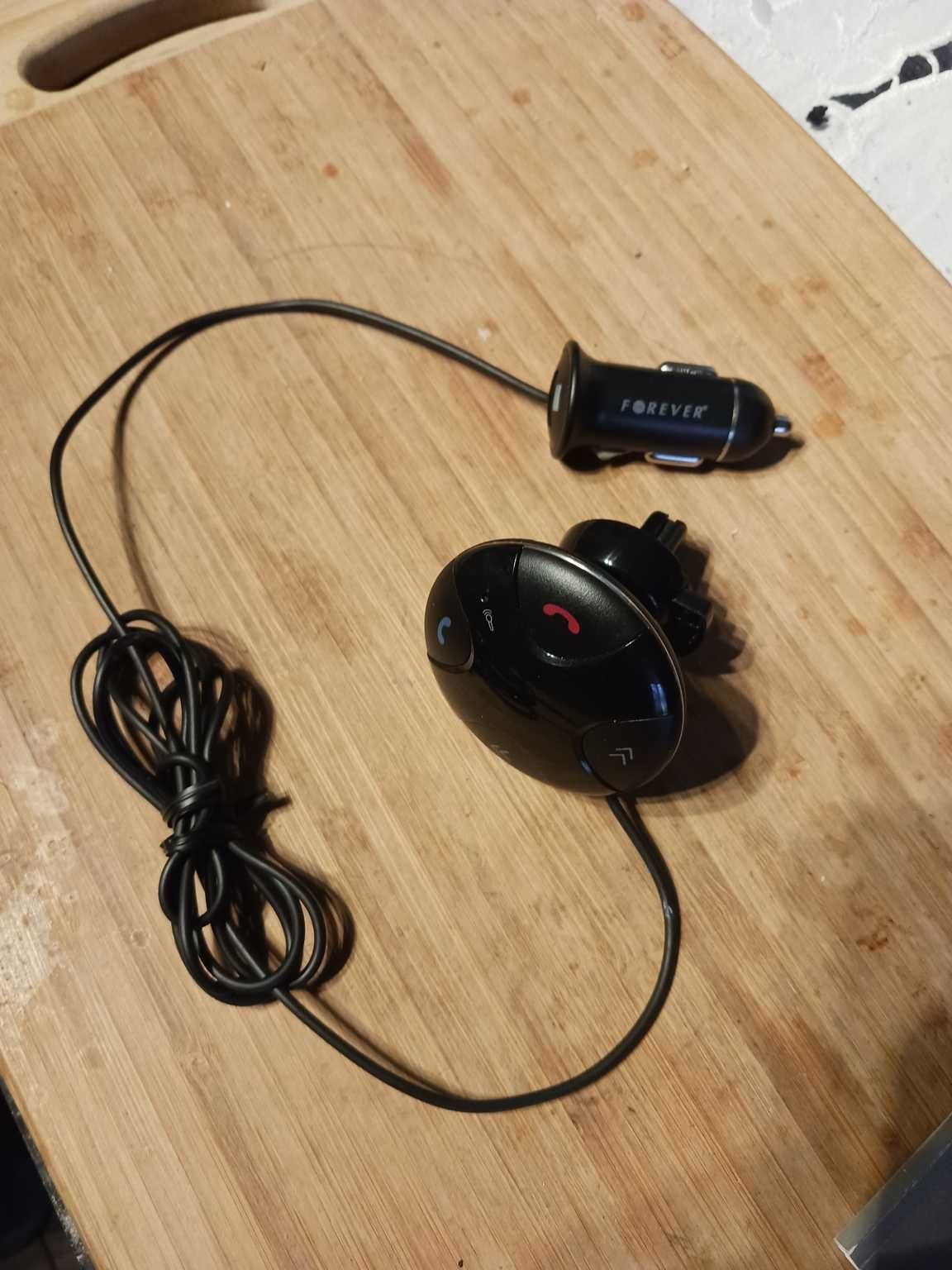 Transmiter FM Bluetooth z ładowarką samochodową