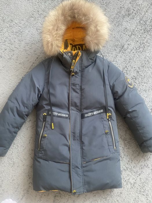 Продам зимову курточку