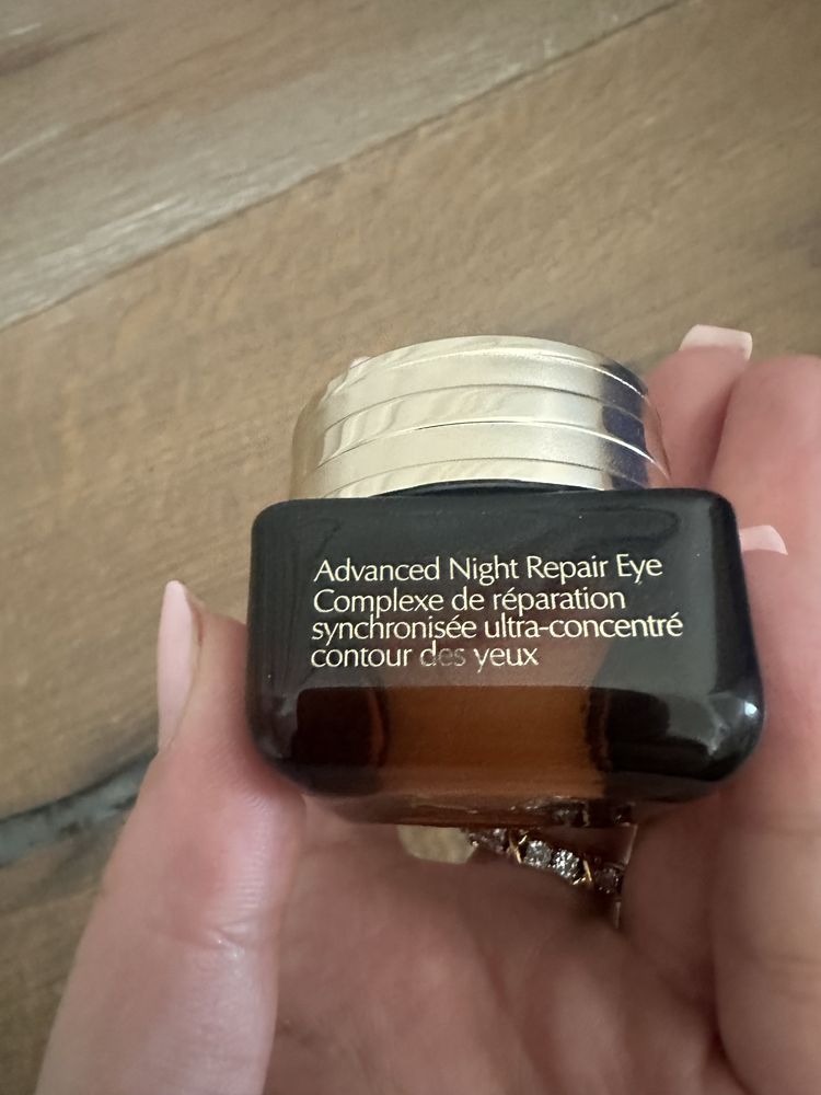 Este Lauder advanced night repair serum pod oczy