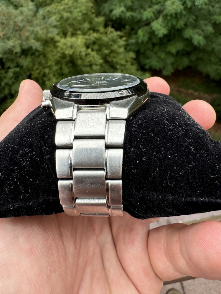 Seiko Kinetic 5M83-0AB0