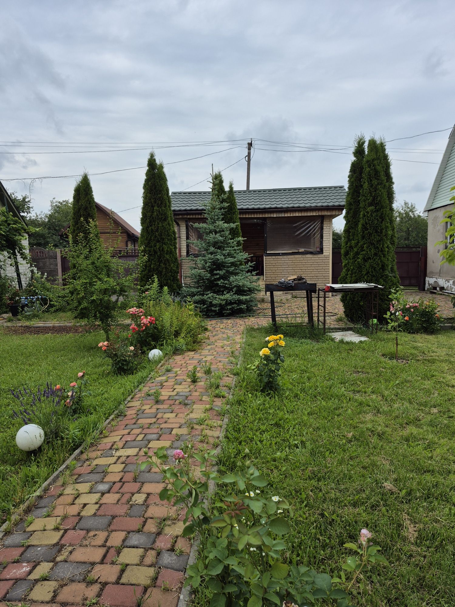 Продам дачу в межі міста