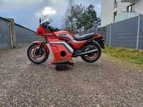Zadbany GPZ 1100 Uni-Trak z małym przebiegiem. Cena posezonowa !!