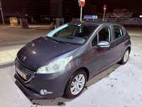 Peugeot 208 1.2 Full extras