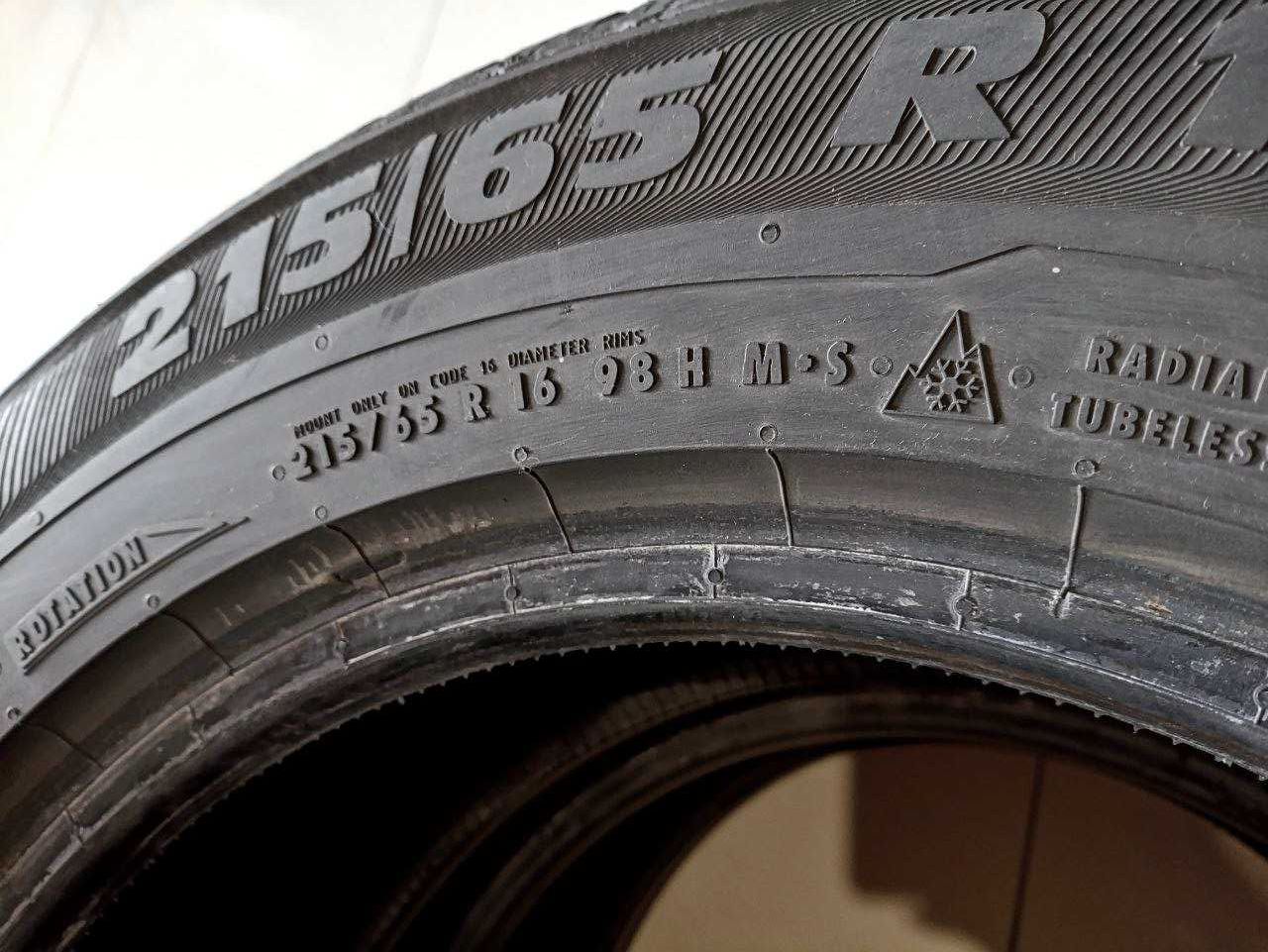 Комплект шин 215/65R16 98H Semperit Master-Grip 2