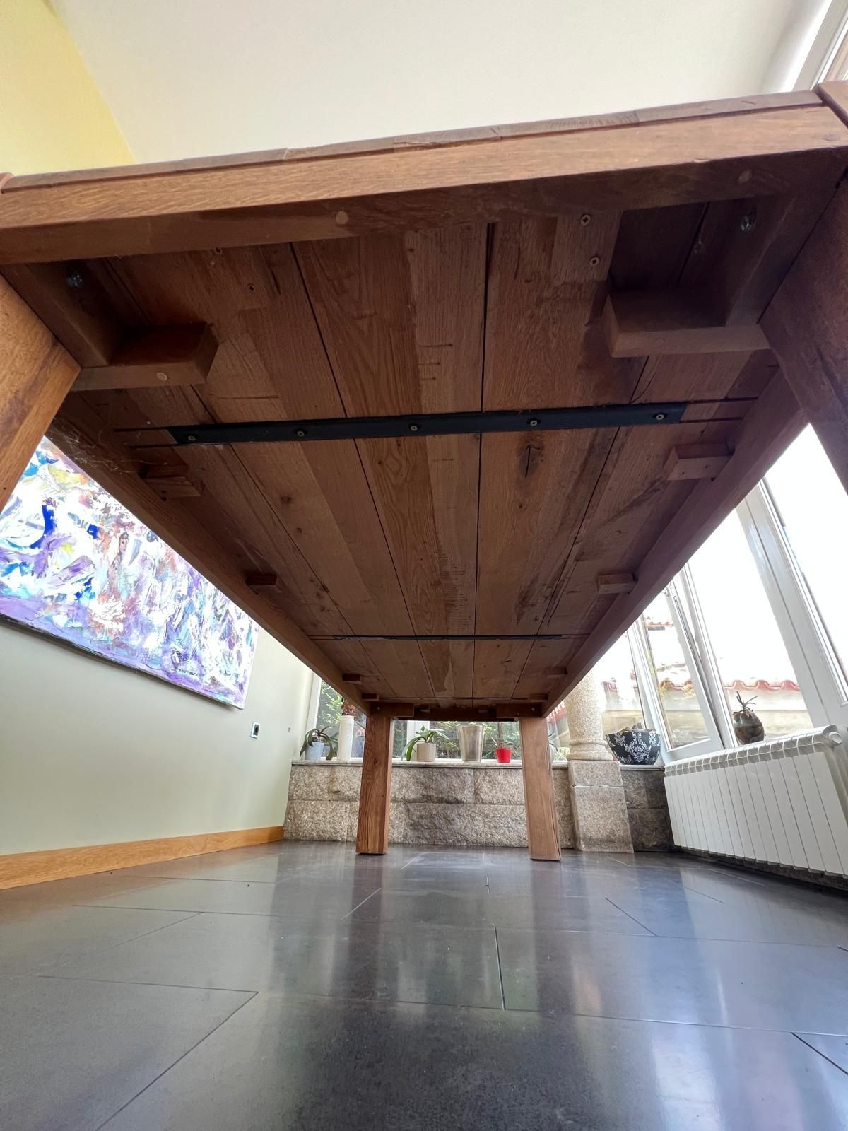 Mesa madeira maciça com 6 cadeiras