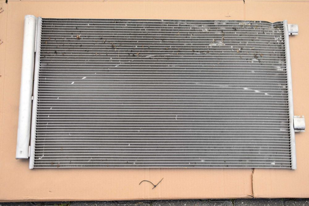 Renault Trafic IV 2.0 21- chłodnica klimatyzacji 9210  01261R