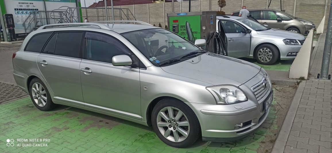 TOYOTA Avensis t 25