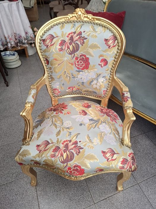 Bergères Estilo Luís XV. Oferecemos a entrega.