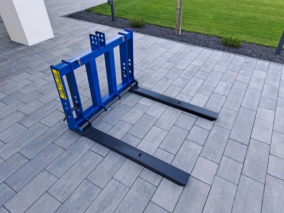 paleciak na tył ciągnika z regulacją szerokości widły do palet nowość