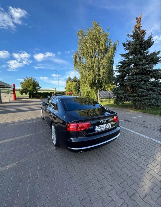 Audi A8 2012 rok