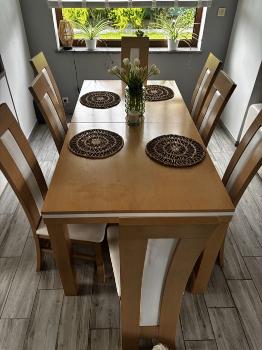 Stol jadalniany z krzeslami!!!