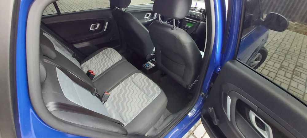 Skoda Fabia 1.6  Газ. Бензин