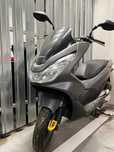 Skuter Honda PCX125 uszkodzony