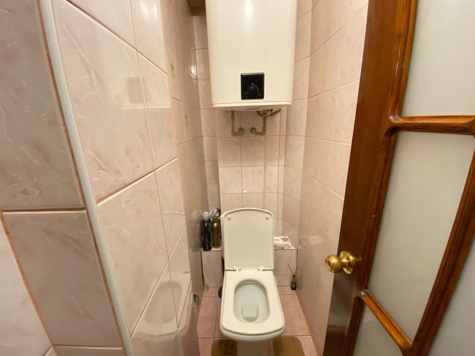 Продаж гарної трикімнатної квартири на Намиві (л1)