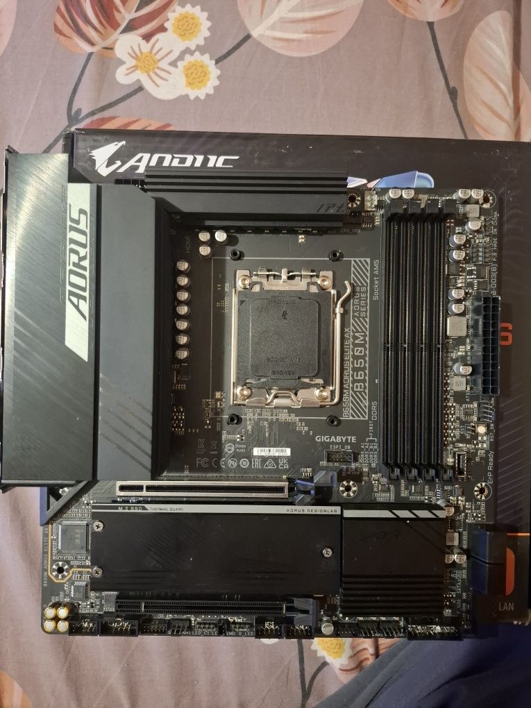 Gigabyte B650M Aorus Elite AX