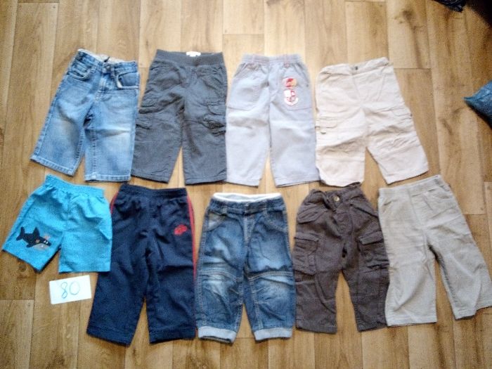 Ubranka w rozmiarze 80