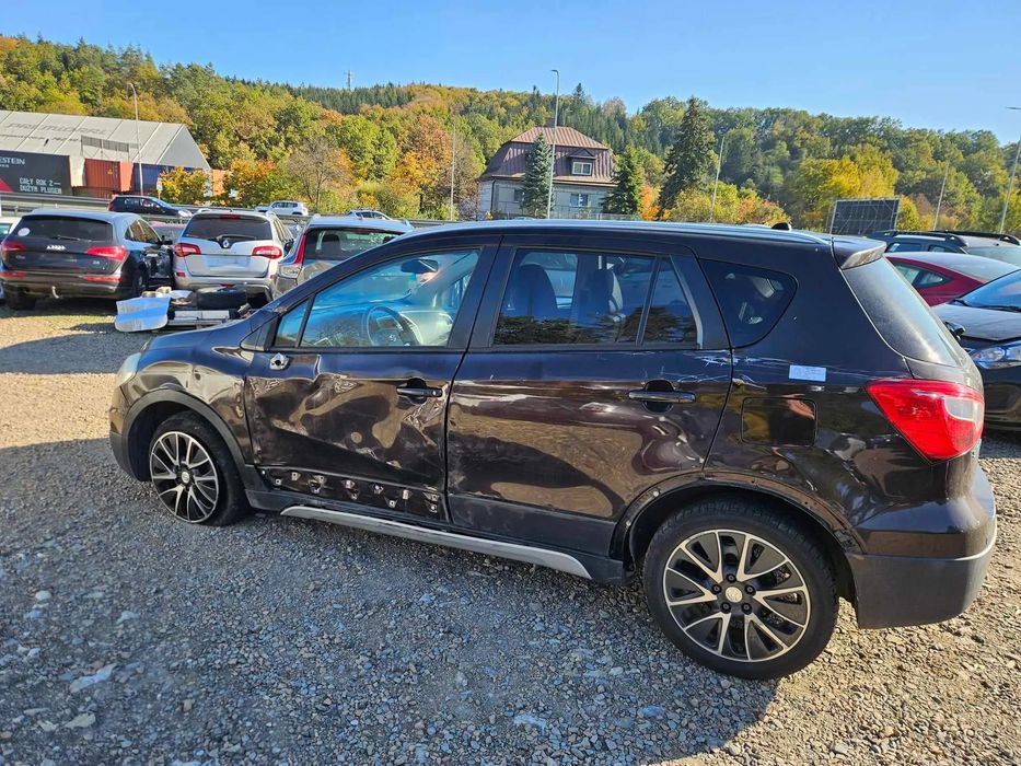 Suzuki SX4 S-Cross 4x4 ALLGRIP 2014 1.6 diesel Francja Uszkodzony