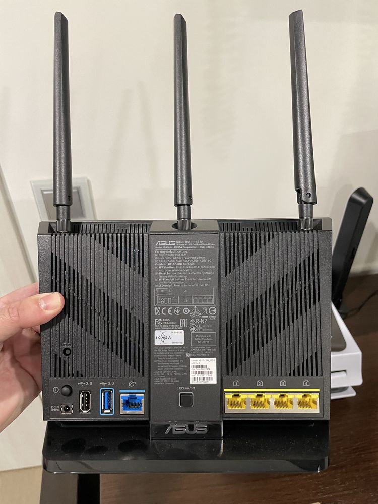 Router asus AC1900