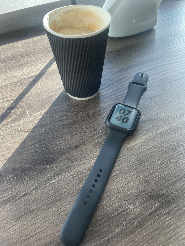 Apple watch 7 45 mm.