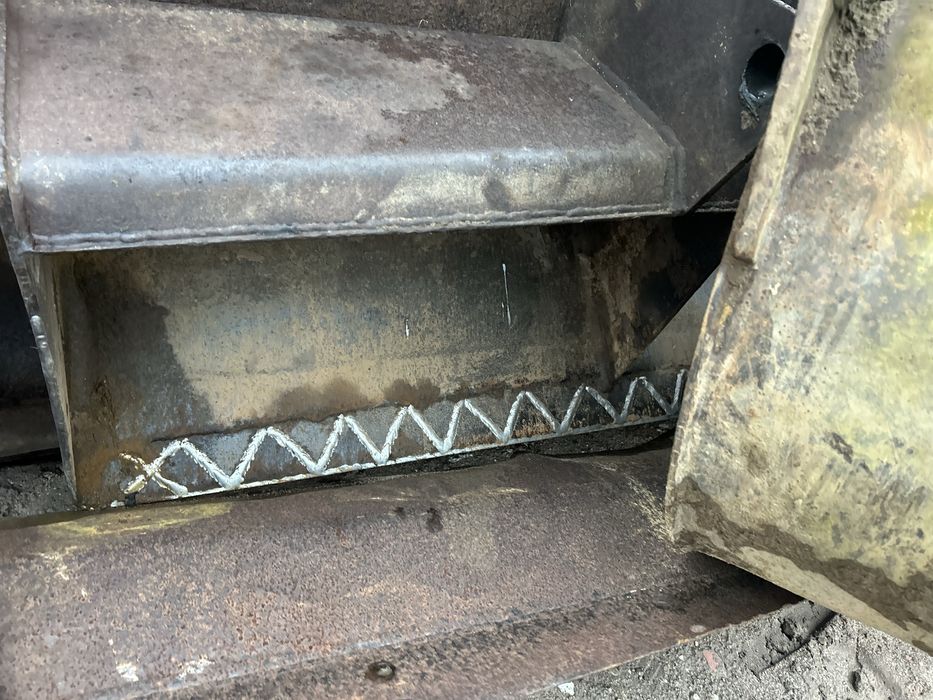 Koparko ładowarka MF 860 Teleskop 4 łyzki