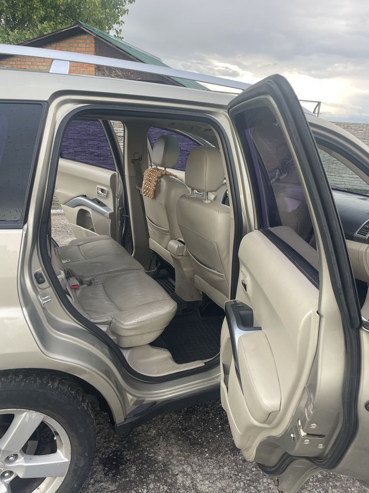 Mitsubishi Outlander 2008