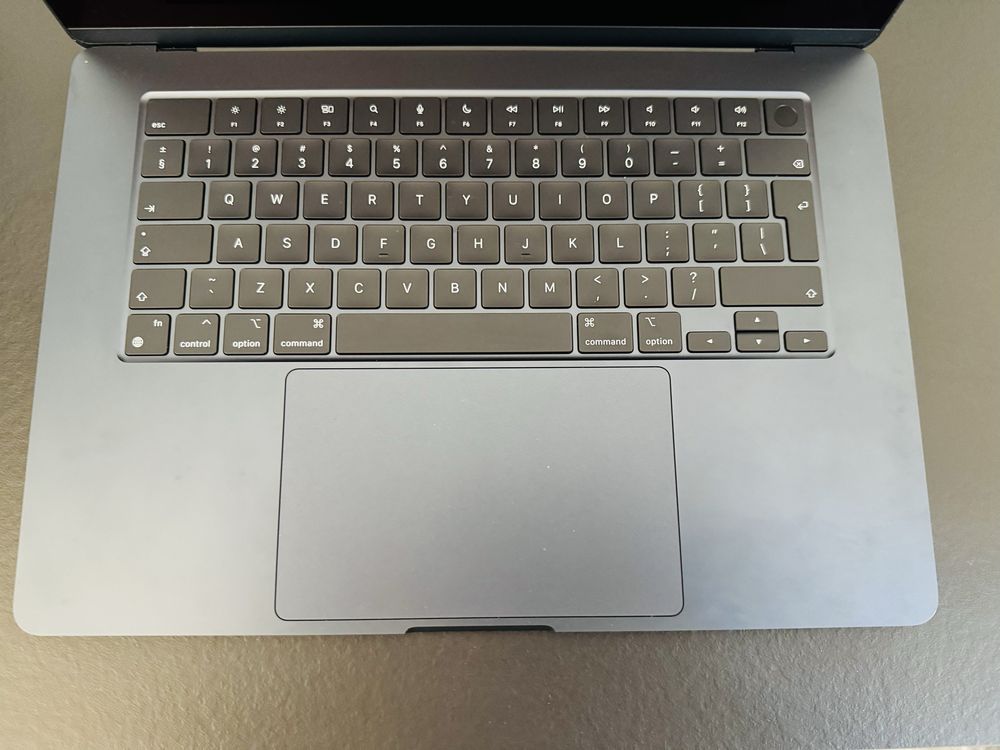 MacBook Air 15,3” Dysk 512 GB SSD Stan Idealny