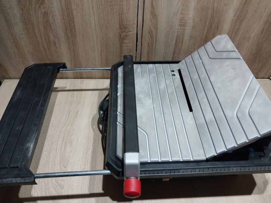 Erbauer 750W przecinarka do płytek