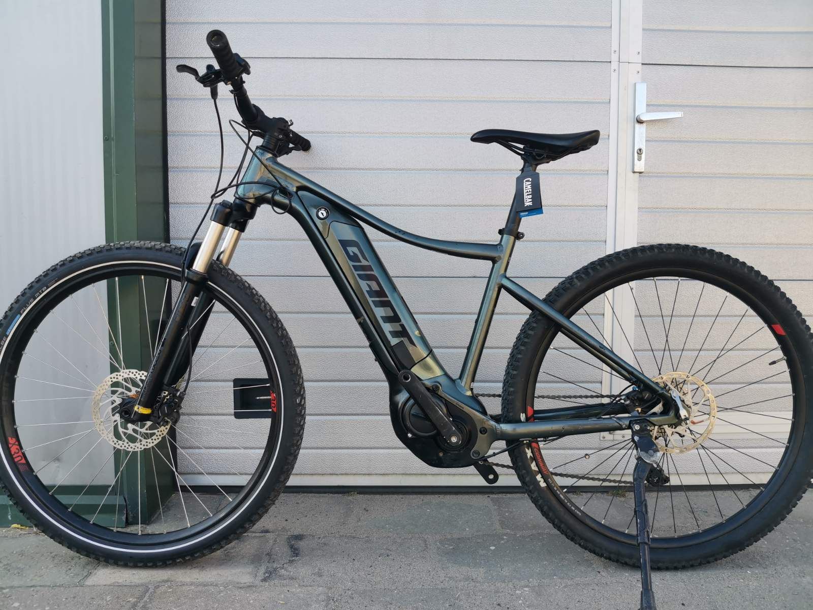 Rower Elektryczny Giant Talon
