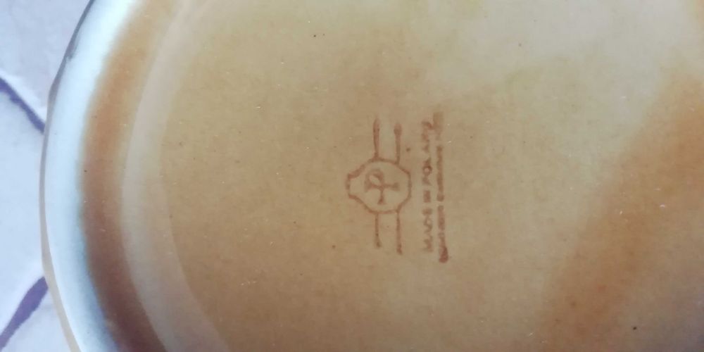 Cztery miseczki porcelit Pruszków