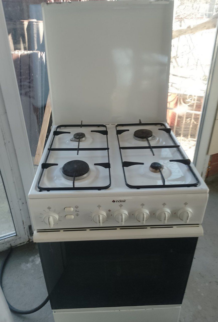 Продам плиту індезит