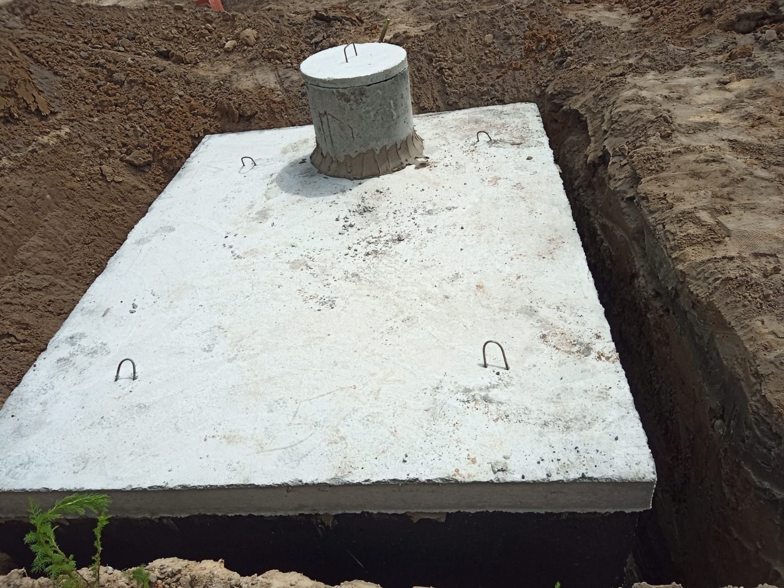 Szambo betonowe NOWY TOMYŚL szamba zbiorniki na deszczówkę wodę