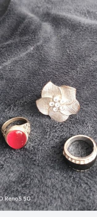 Wyprzedaż garażowa dla lubiących starocie