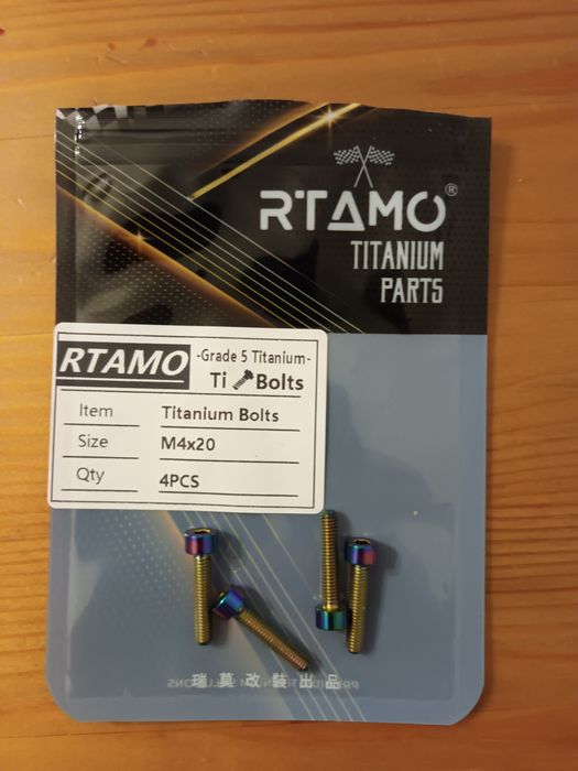 Śruby tytanowe M4x20 mocowanie mostka