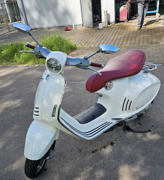 Vespa 946 - Ricordo Italiano