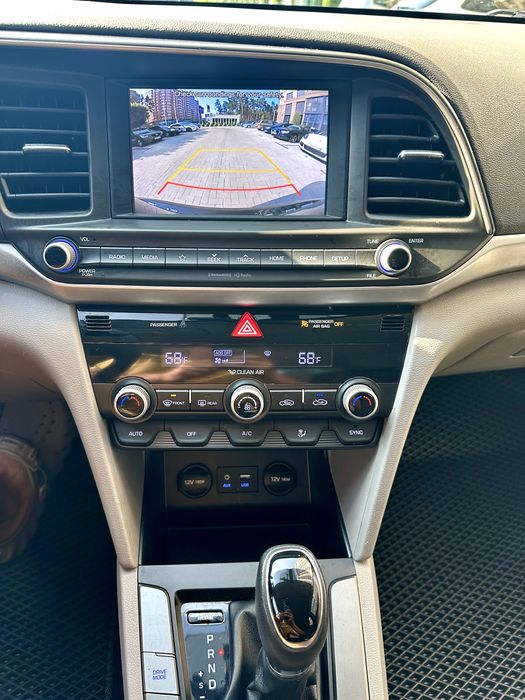 Оренда авто Hyundai Elantra