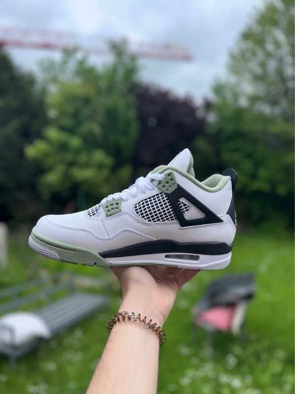 Jordan 4 Retro Seafoam 41