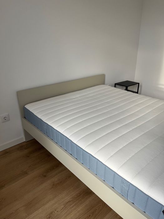Cama IKEA GURSKEN + Estrado LURÖY + Colchão VESTERÖY (140×200)