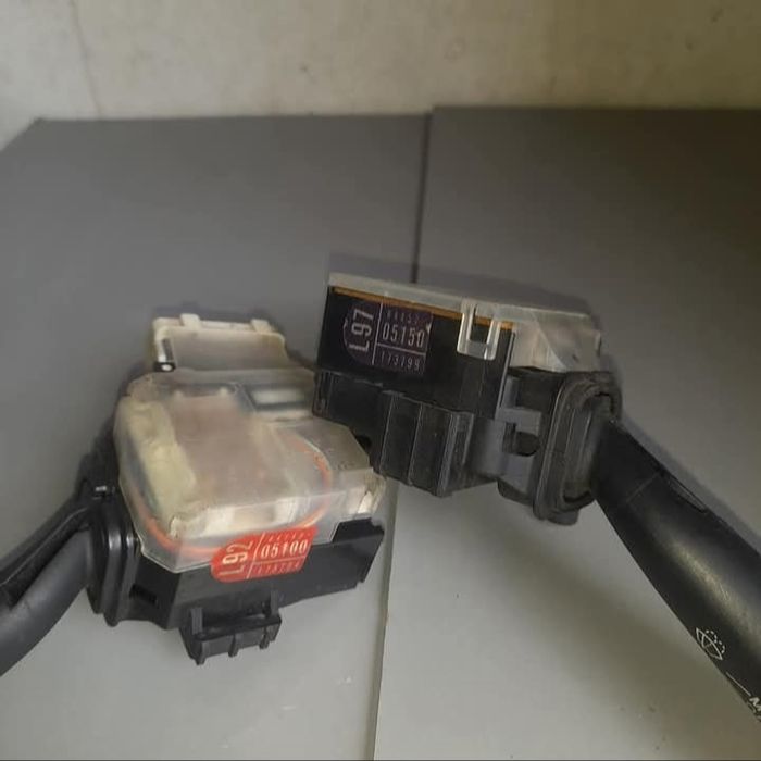 Manetes Luzes vidros piscas Avensis