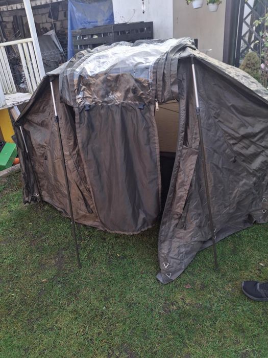 Namiot, parasol karpiowy. Brolly