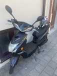 Scooter eletrica seventeen 250W 60V 1050km