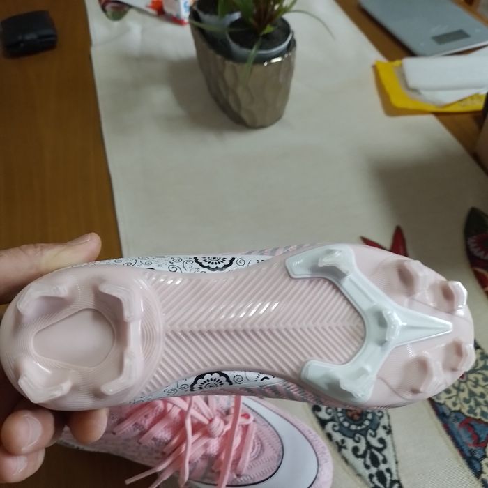 Chuteiras novas nr 35