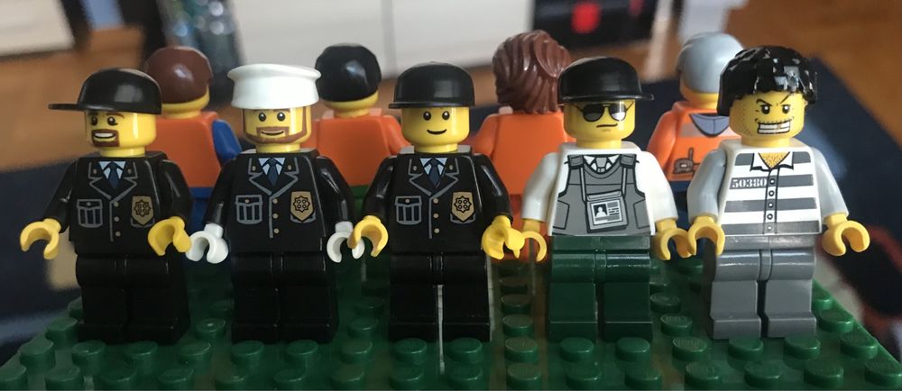 LEGO CITY 9 figurek | Policjant / Robotnik / Złodziej