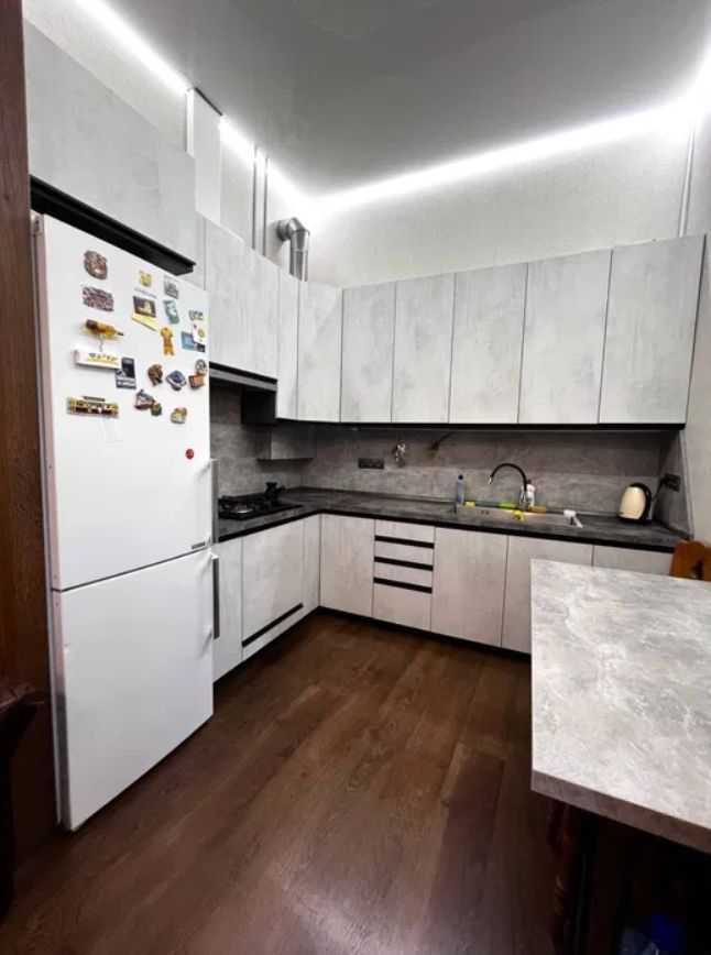 2 кім в ЦЕГЛІ з РЕМОНТОМ район ЦЕНТРУ (716726)