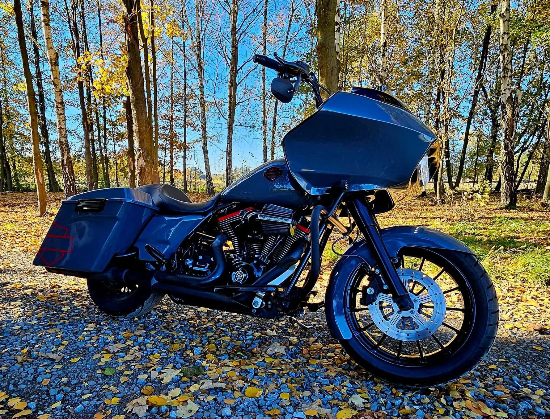 Harley-Davidson  Fltr Custom Road Gleid Furioza zamiana