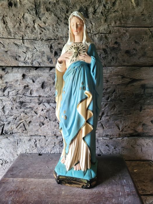 Stara gipsowa figurka Maryja Matka Boska Bolesna