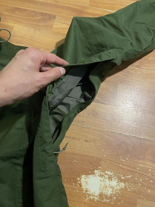 (M) THE NORTH FACE Зеленая курточка на мембране весенняя осенняя tnf