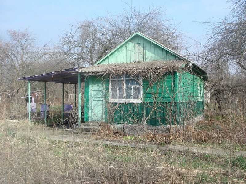 Продам дачу в районі силікатного заводу (Святе озеро)