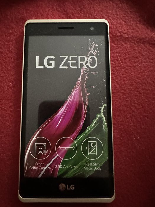 Atrapa telefonu LG Zero