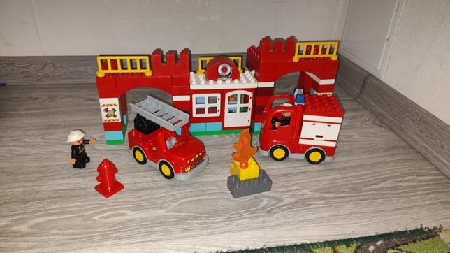 Лего дупло пожежна станція (10593)