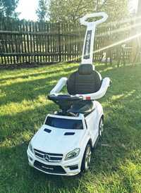 Autko dla dziecka biały mercedes AMG jeździk pchacz